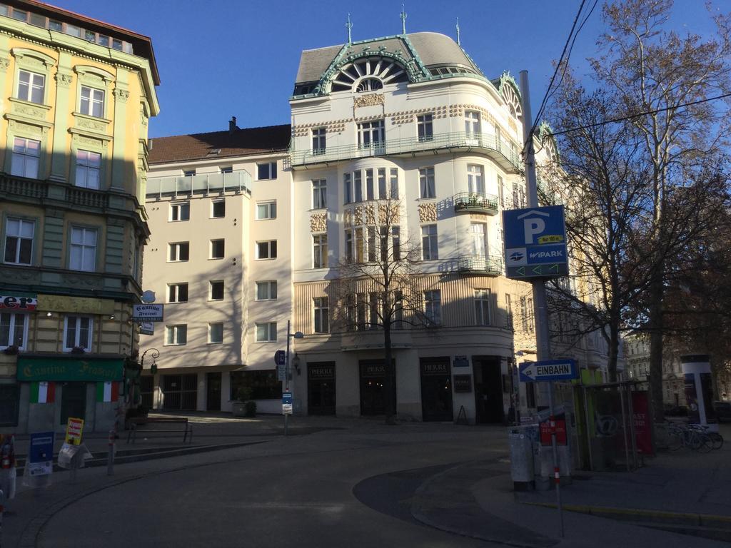 Ajo Central Wenen Buitenkant foto